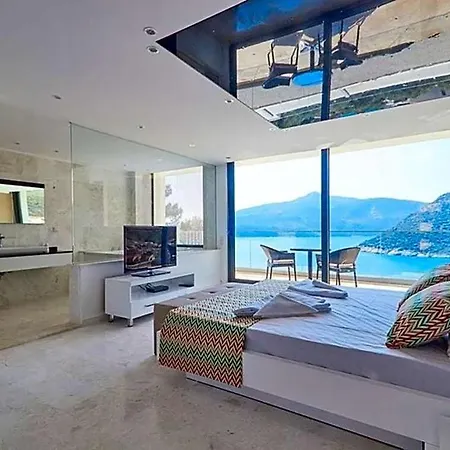 וילה Sleeps 10 With Pool And Air Con *