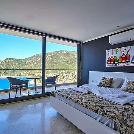 Sleeps 10 With Pool And Air Con *
